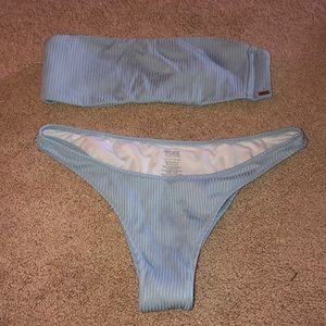 PINK Victoria’s Secret bikini set